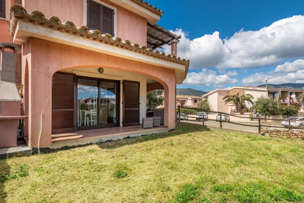 Isabel 2 Villa Villasimius